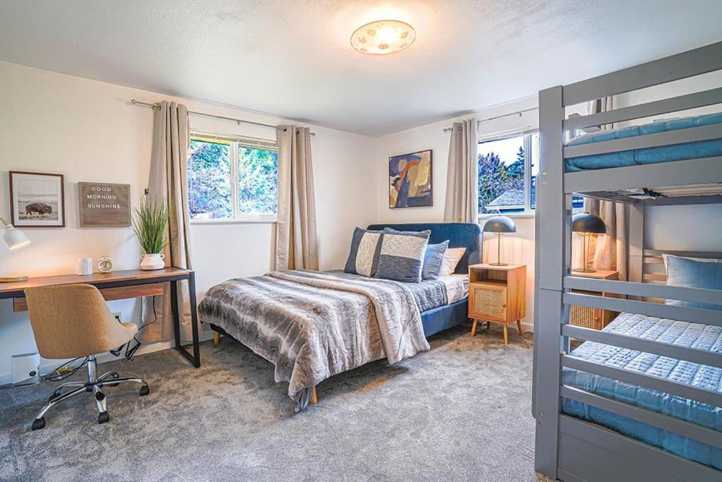 Waterfront Retreat, Relaxation, Fun In Hood Canal Hoodsport Buitenkant foto